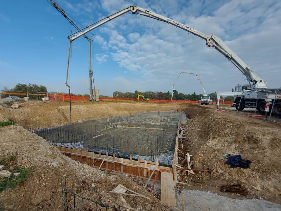 Изливане на бетон върху хидроизолационна мембрана Amphibia Grip 3000