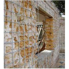 MasterEmaco® S 285 TIX (Albaria Struttura) is thixotropic mortar for masonry based on  lime and pozzolan, free of cement, high resistance (M15) and breathability for reinforcement interventions on existing masonry.