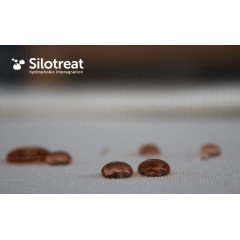 SiloTreat® Textile е уникална система на база силоксан, предназначена за хидрофобиране и олеофобиране на естествени текстилни материали.

Благодарение на повишеното, повърхностно напрежение, тъканите не попиват в дълбочина попадналата върху тях вода, течности и други замърсители.

SiloTreat® Textile благоприятства лесното поддържане на обработените с него тъкани и запазва дишащата способност.