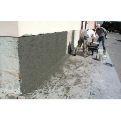 CALIBRO P.E. is ideal for walls with evident humidity and salt deposits caused by capillary rising damp
and to create anti-condensation plaster